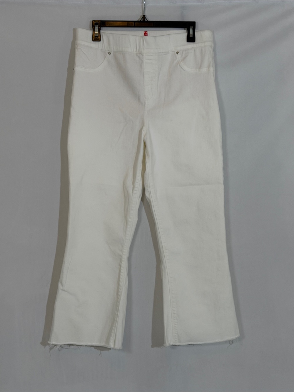 SPANX Jeans Size XL White Elastic Waist Pull On